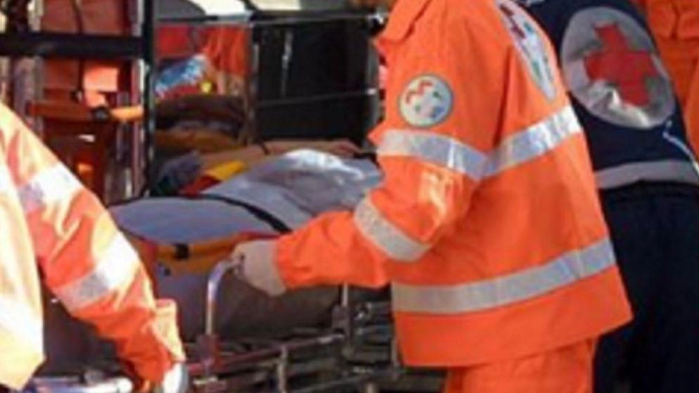 Il ferito è stato trasportato in codice giallo al Pronto soccorso dell’ospedale di Legnano Il ferito è stato trasportato in codice giallo al Pronto soccorso dell’ospedale di Legnano