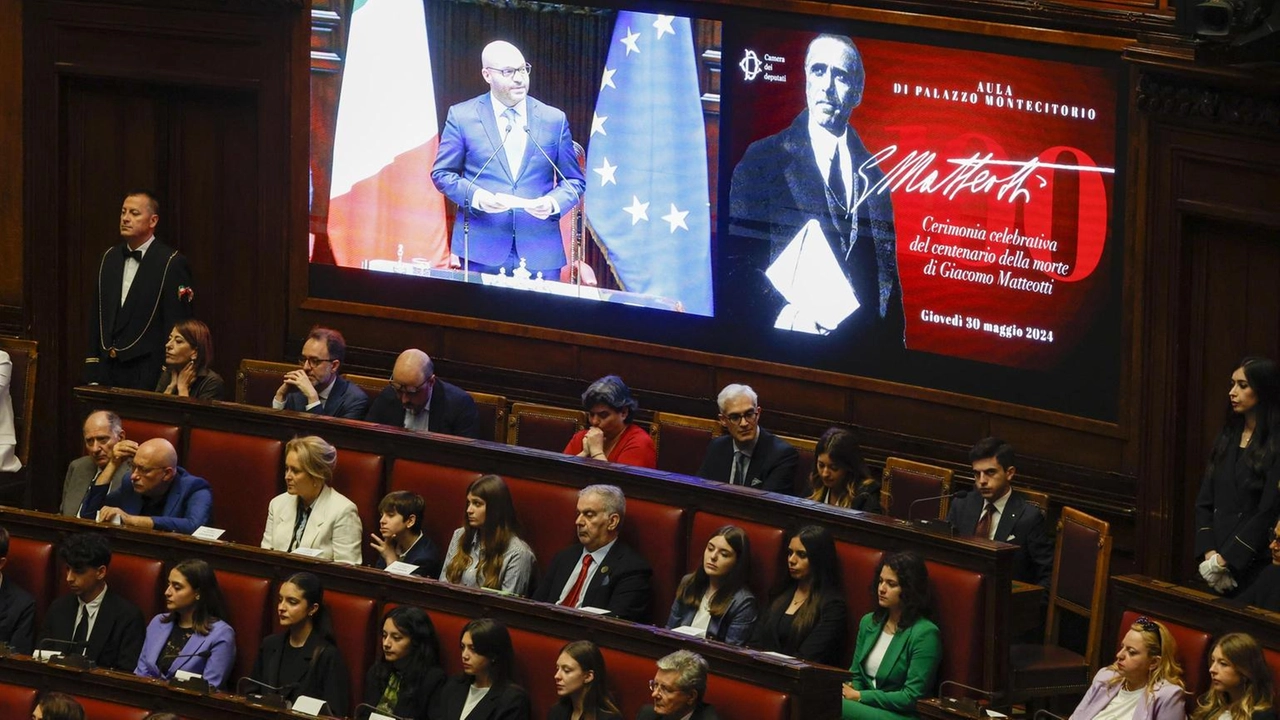 Sfregio alla memoria di chi ha pagato con la vita per sue idee Sfregio alla memoria di chi ha pagato con la vita per sue idee