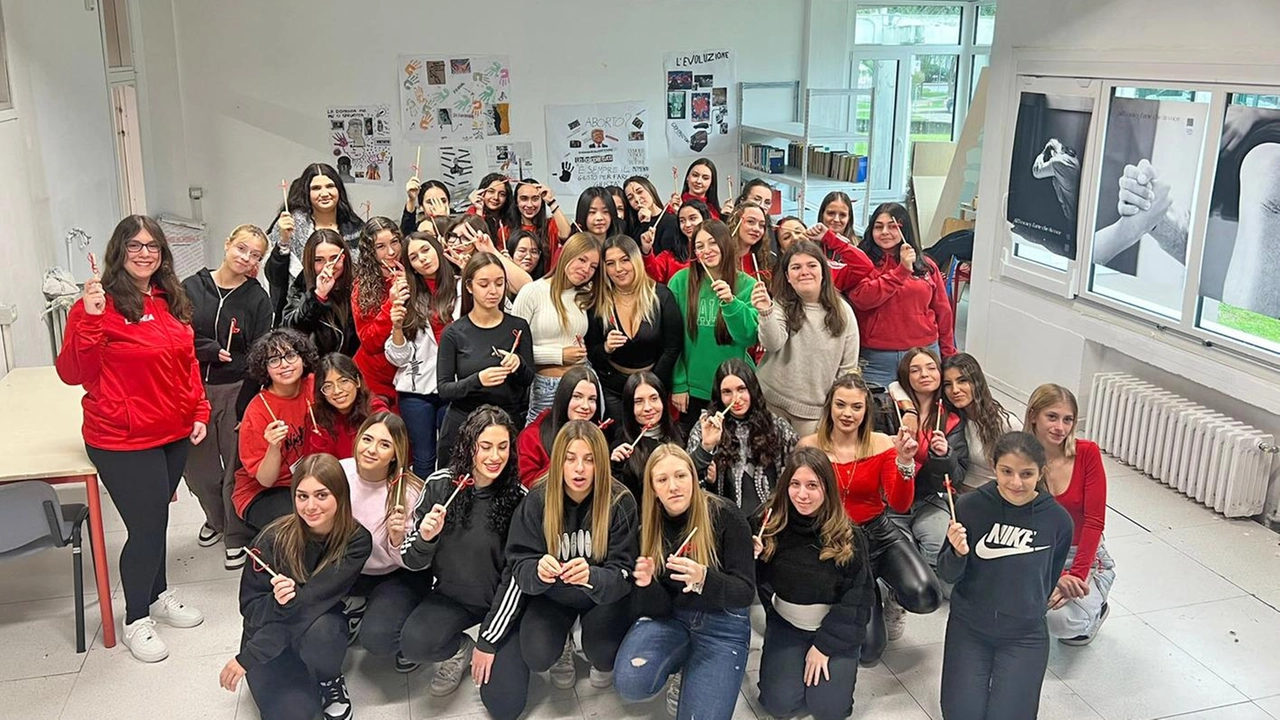 Il Cfp Oleandri di Rozzano affronta temi sociali come disturbi alimentari e stereotipi di genere con progetti educativi innovativi. Il Cfp Oleandri di Rozzano affronta temi sociali come disturbi alimentari e stereotipi di genere con progetti educativi innovativi.