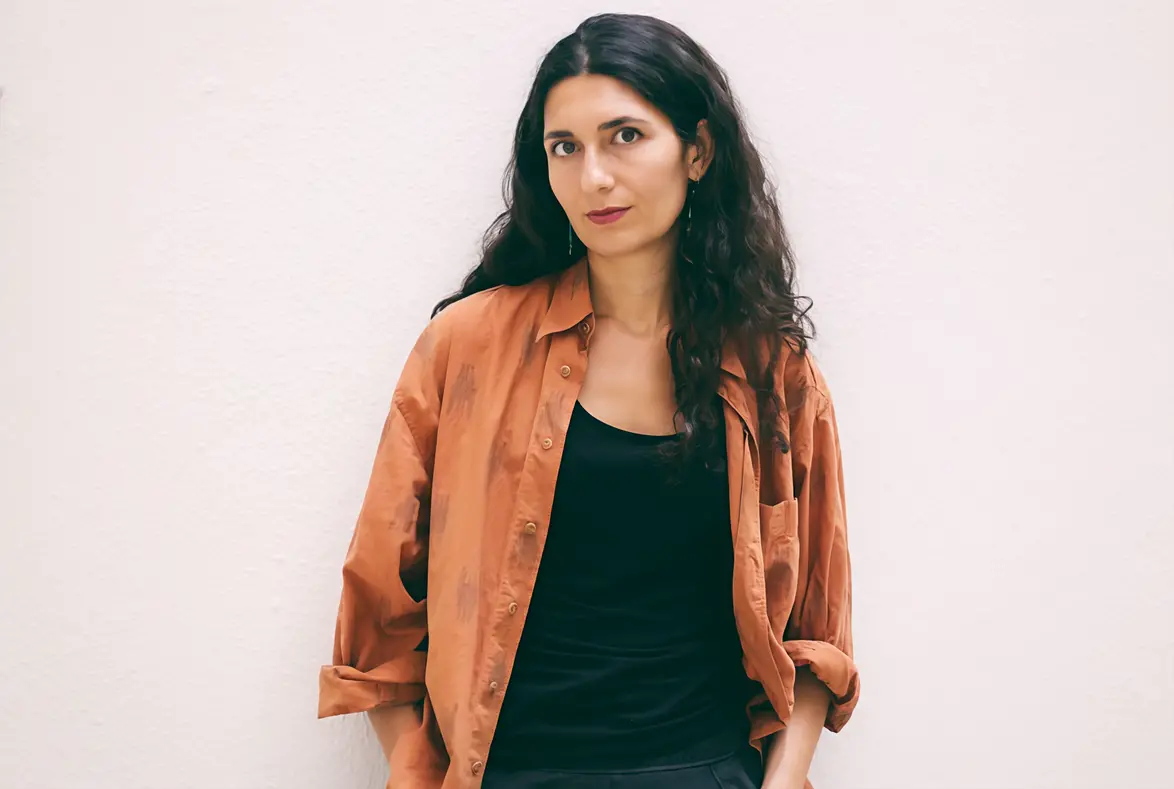 Ayşegül Savaş, la perdita delle radici: "Mi sento straniera ovunque vada"