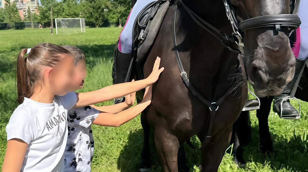 Agenti a cavallo in pattuglia al Parco Trenno