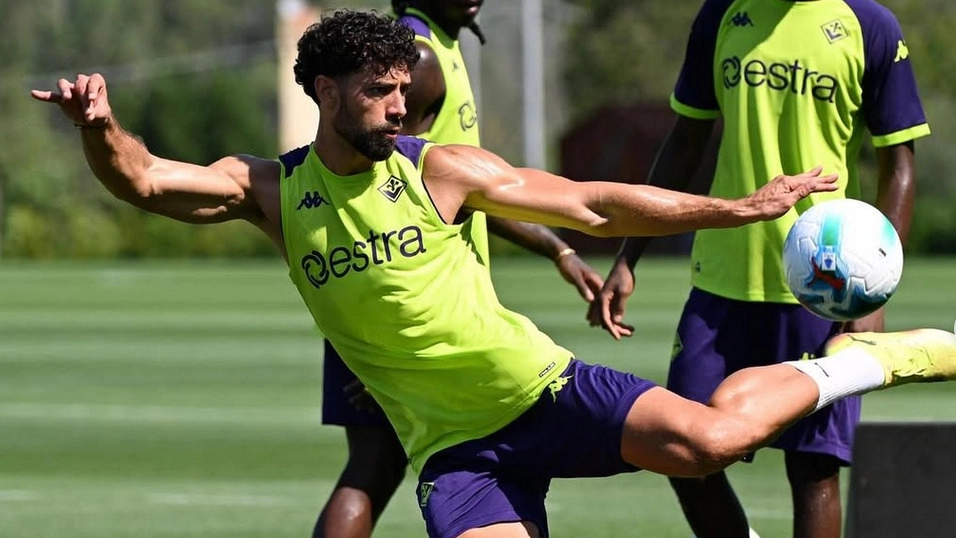 Fiorentina, Il Colpo di Mezzanotte - Pradè cerca anche in difesa. Ore decisive per Beltran