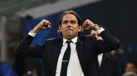 Dalla comunicazione allo schieramento tattico, quante differenze tra i due timonieri di ieri e di oggi. In comune la grande capacità di gestire il gruppo e l’impresa contro il Barcellona in semifinale. Dalla comunicazione allo schieramento tattico, quante differenze tra i due timonieri di ieri e di oggi. In comune la grande capacità di gestire il gruppo e l’impresa contro il Barcellona in semifinale.
