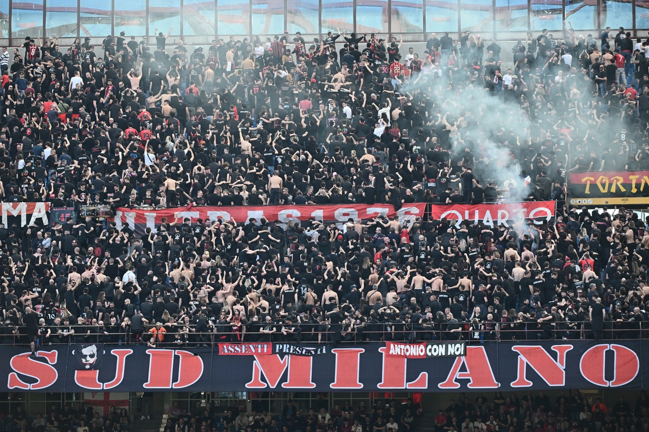 La Curva Sud durante un match dell'ultimo campionato