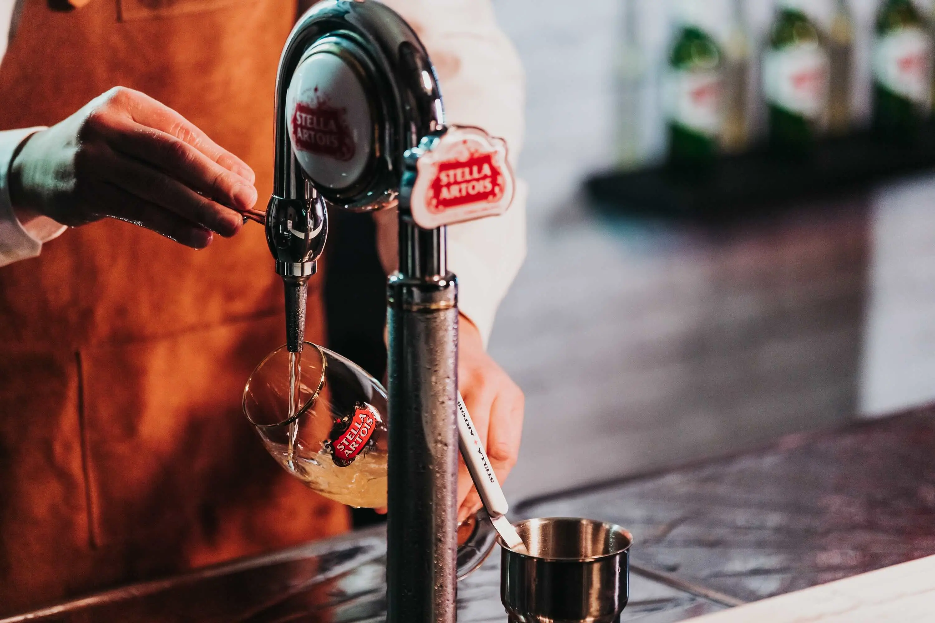 A Milano il primo locale firmato Stella Artois in Italia: al Pils Pub debutta Cheers to Bars