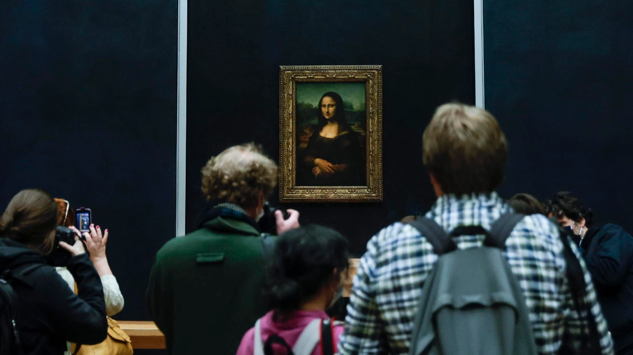 La Gioconda esposta al Louvre La Gioconda esposta al Louvre