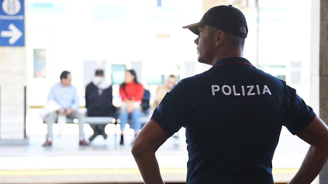 milano violenta il comitato provinciale per l ordine e la sicurezza pi249 controlli sui treni e nei luoghi della movida