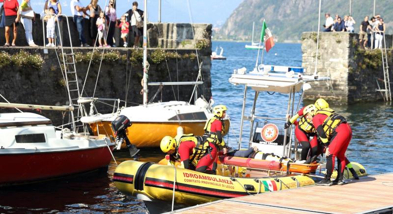 Varenna, paura sul taxi boat: turista cinese sta male al largo del lago di Como Varenna, paura sul taxi boat: turista cinese sta male al largo del lago di Como