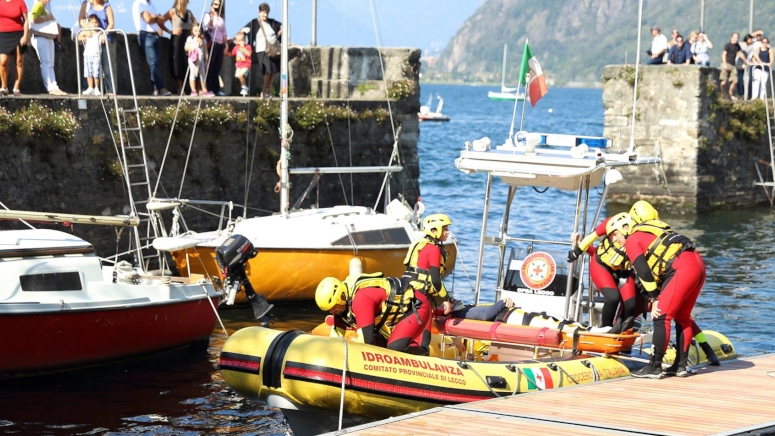 I soccorritori del Soccoro bellanese sul lago di Como