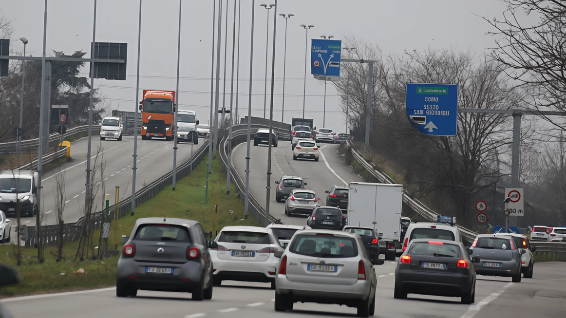 Il maxi svincolo di Monza finanziato dalla Regione con 40 milioni di euro secondo le intenzioni dovrà snellire il traffico lungo le congestionate A4 e A52 Il maxi svincolo di Monza finanziato dalla Regione con 40 milioni di euro secondo le intenzioni dovrà snellire il traffico lungo le congestionate A4 e A52