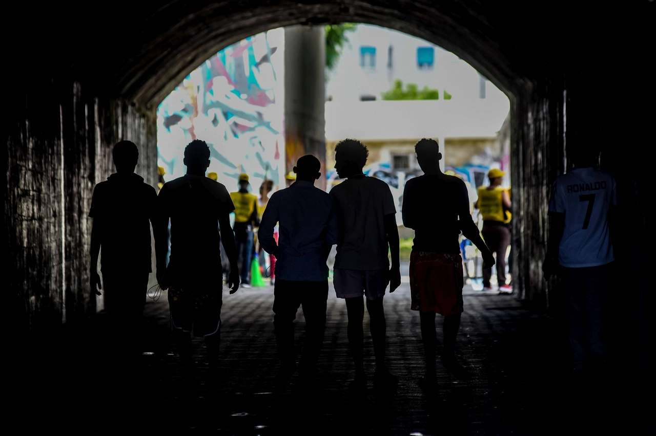 Aggressioni e violenze da parte di bande di ragazzi minorenni hanno generato un forte allarme sociale a Milano