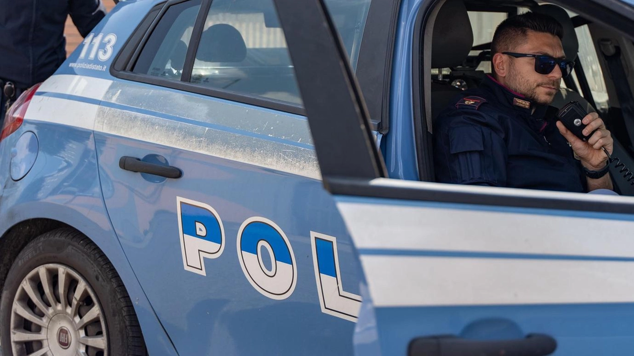 L’uomo incastrato dai poliziotti del commissariato Monforte Vittoria Nel pannolone c’erano 6 grammi e mezzo di cocaina L’uomo incastrato dai poliziotti del commissariato Monforte Vittoria Nel pannolone c’erano 6 grammi e mezzo di cocaina