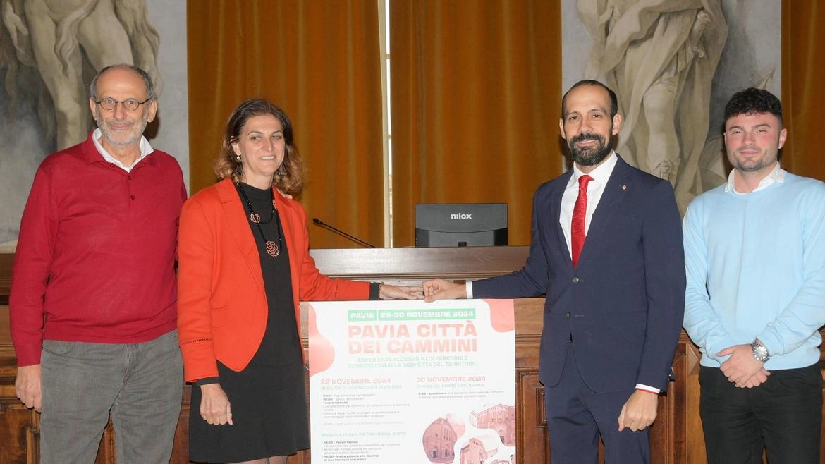 Da sinistra gli assessori Giampaolo Anfosso e Angela Barbara Gregorini il sindaco Michele Lissia e l’assessore Lorenzo Goppa (Torres) Da sinistra gli assessori Giampaolo Anfosso e Angela Barbara Gregorini il sindaco Michele Lissia e l’assessore Lorenzo Goppa (Torres)