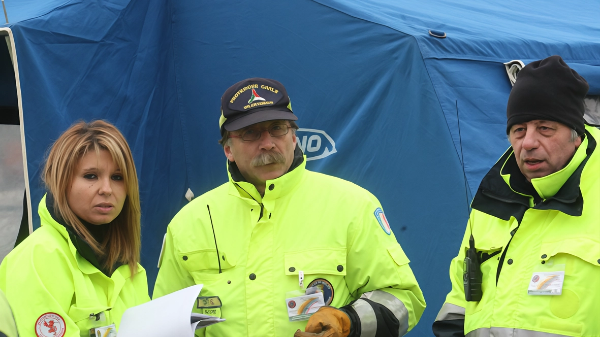 Alla protezione civile di Agrate serve una torre faro: via alla raccolta fondi. "Aiutateci - l’appello dei volontari rivolto... Alla protezione civile di Agrate serve una torre faro: via alla raccolta fondi. "Aiutateci - l’appello dei volontari rivolto...