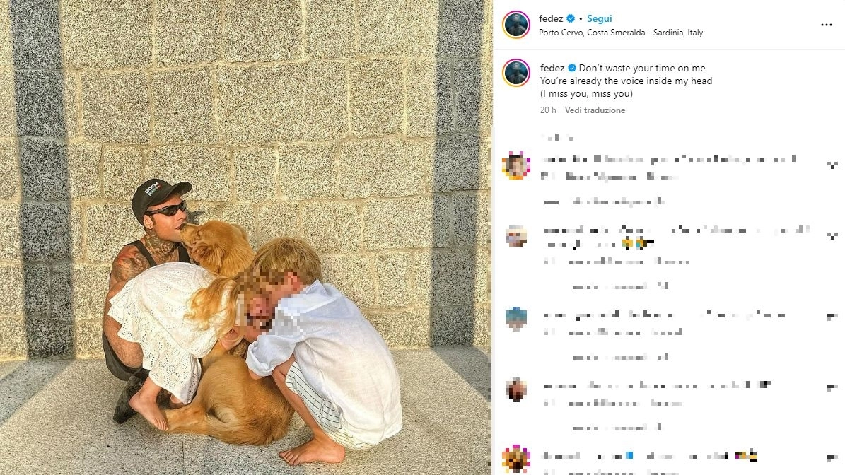 Fedez insieme ai figli Vittoria e Leone,e al cane Silvio (Foto Instagram)