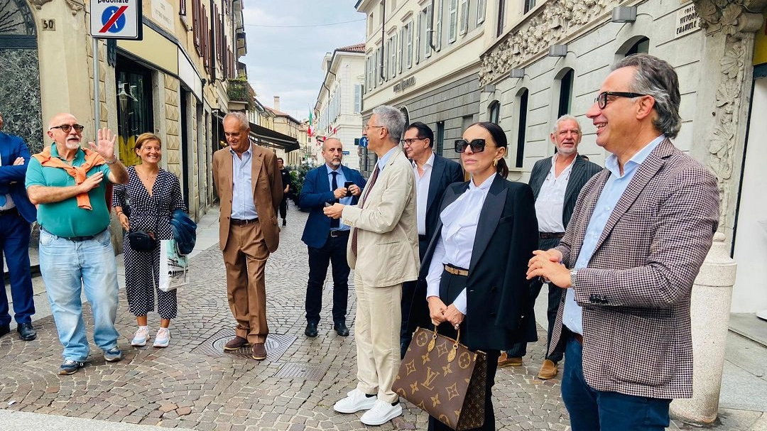 L’assessore regionale Barbara Mazzali in un momento della sua visita a Vigevano L’assessore regionale Barbara Mazzali in un momento della sua visita a Vigevano