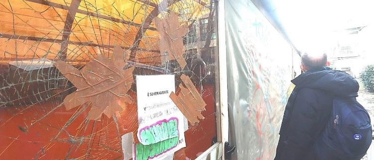 Sospeso al Severi Correnti dopo la devastazione, il Tar: “Era col passamontagna. La punizione è corretta”