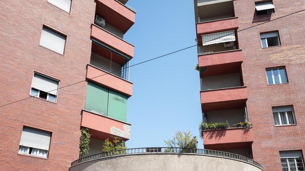 Il segretario generale del Sunia: "Il dramma è la manutenzione. Inchieste? Ripartire dal pubblico"