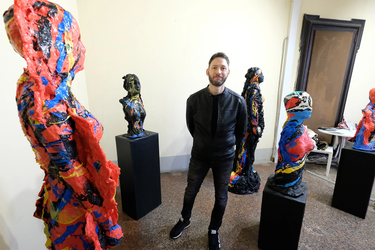 Milano Scultura opens today, May 9th, and will continue throughout the weekend