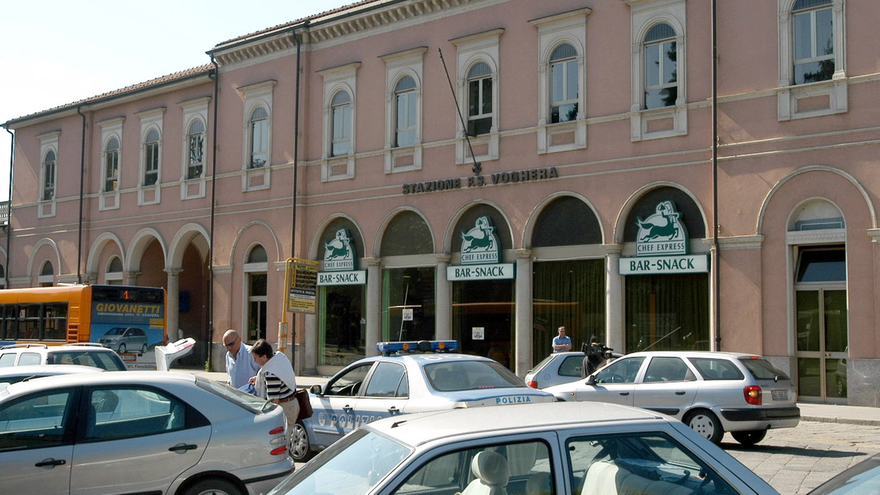 La stazione ferroviaria di Voghera (Archivio)