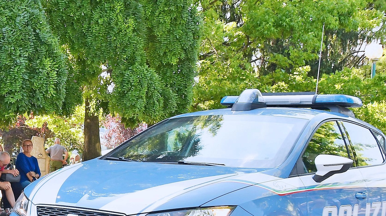 Como, fermati dalla Polizia avevano 2.240 euro Como, fermati dalla Polizia avevano 2.240 euro