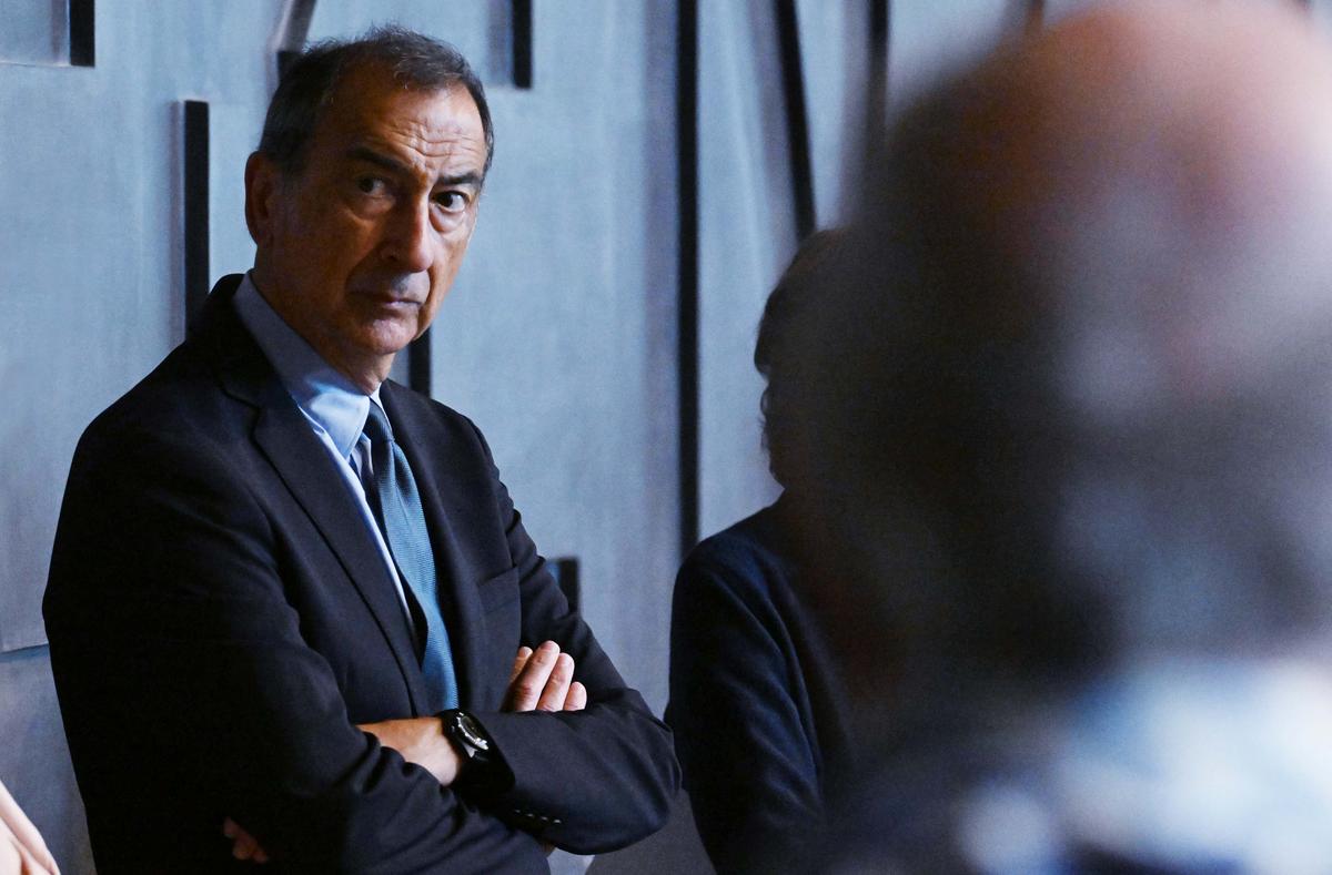 San Siro, la giunta Sala dà il via libera alla vendita. Ma aggiunge in extremis uno scudo anti inchieste