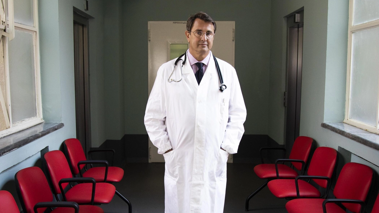 Il professor Andrea Gori, 61 anni, primario di Malattie infettive all’ospedale Sacco di Milano e presidente di Anlaids Lombardia Il professor Andrea Gori, 61 anni, primario di Malattie infettive all’ospedale Sacco di Milano e presidente di Anlaids Lombardia