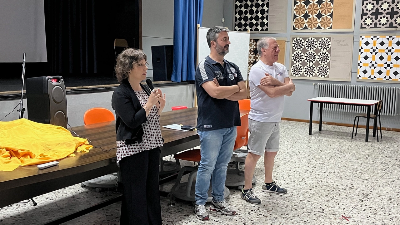 Marco De Nicolo, al centro, ha parlato agli studenti della Dante Alighieri Marco De Nicolo, al centro, ha parlato agli studenti della Dante Alighieri