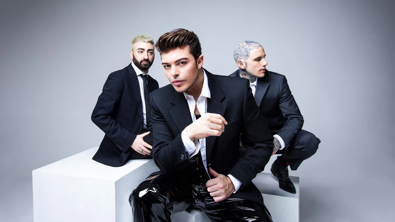 Livigno e il Giro d’Italia 2024, festa con il concerto dei The Kolors. Sul palco anche Cioffi, Berna e Lil Jolie