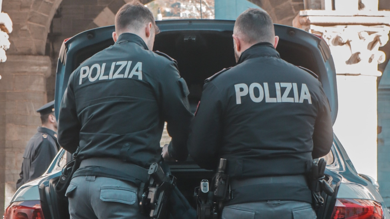 I provvedimenti emessi dalla Questura di Como I provvedimenti emessi dalla Questura di Como
