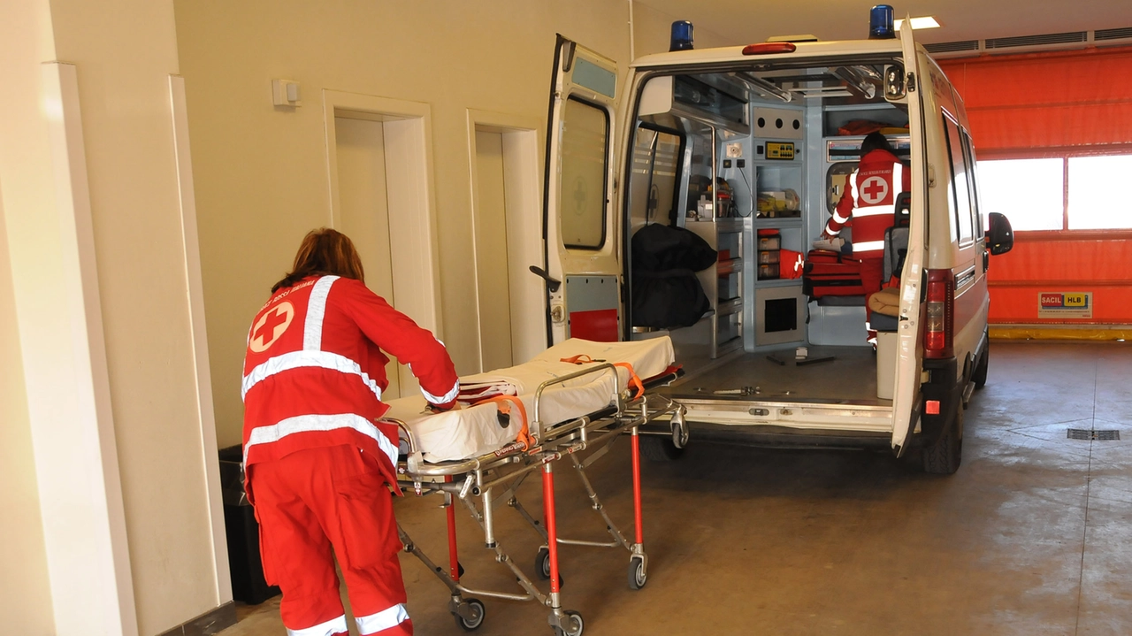Il bimbo è stato trasportato in ospedale dove è stata operato Il bimbo è stato trasportato in ospedale dove è stata operato