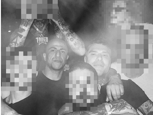 La foto apparsa nelle storie sull'account Instagram di Christian Rosiello insieme a Fedez