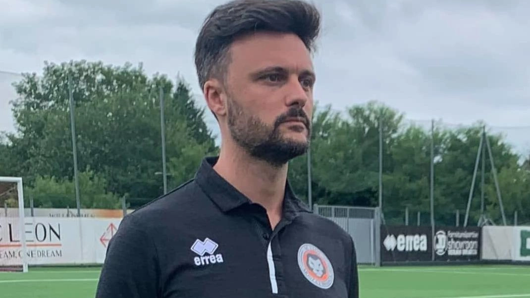 Calcio Serie D, la società ha scelto il tecnico dopo l’allontanamento di Ghidelli. Ora si volta pagina: è successo tutto in fretta. Non smantelleremo l’organico.
