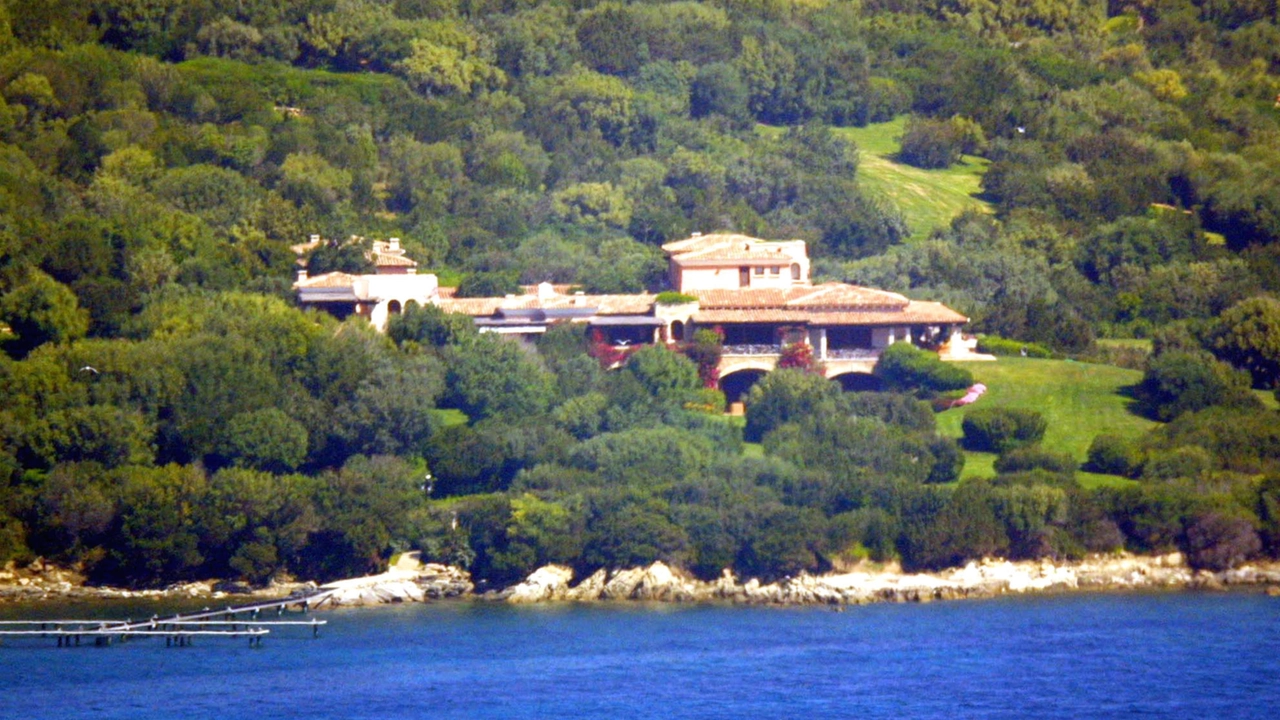 Veduta esterna di Villa Certosa, a Porto Rotondo (Sassari)