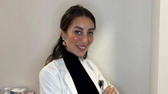 Francesca Cimino medico di famiglia a Rozzano sospesa per incompatibilità tra attività ospedaliera formativa obbligatoria e attività di medico di medicina generale Francesca Cimino medico di famiglia a Rozzano sospesa per incompatibilità tra attività ospedaliera formativa obbligatoria e attività di medico di medicina generale