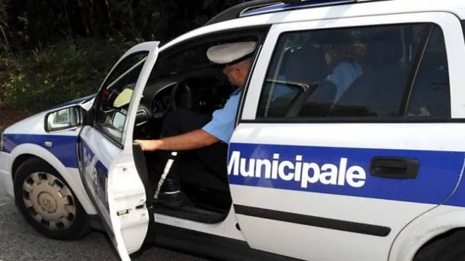 La Polizia municipale di Cesenatico ha denunciato tre ladruncoli