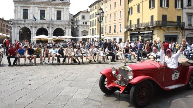 Mille Miglia Passaggi in centro storico
Brescia 18 maggio 2017 Ph. Fotolive Christian Penocchio  /AGENZIA ALDO LIVERANI SAS