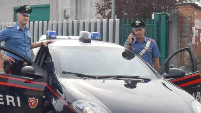 Pavia asm via donegani carabinieri 
Asm Pavia, quattro arresti - foto torres
