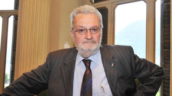 Enrico Manzoni quando era sindaco di Lanzo d’Intelvi