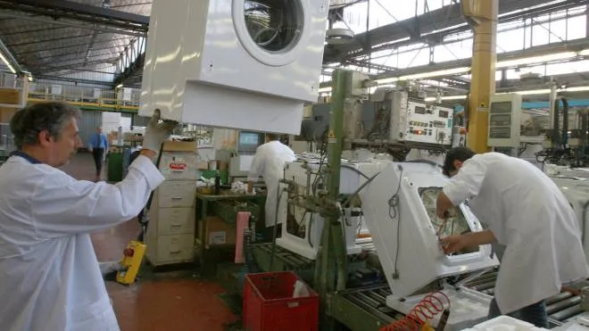 Nella fabbrica della Candy a Brugherio lavorano circa 400 operai