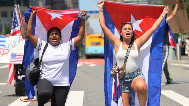 Proteste a New York a sostegno della crisi cubana