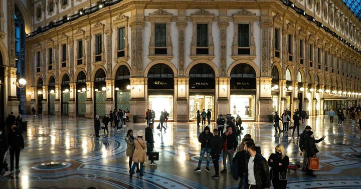 Prosegue il percorso di valorizzazione degli affitti in Galleria Vittorio Emanuele. Sotto lo chef Carlo Cracco