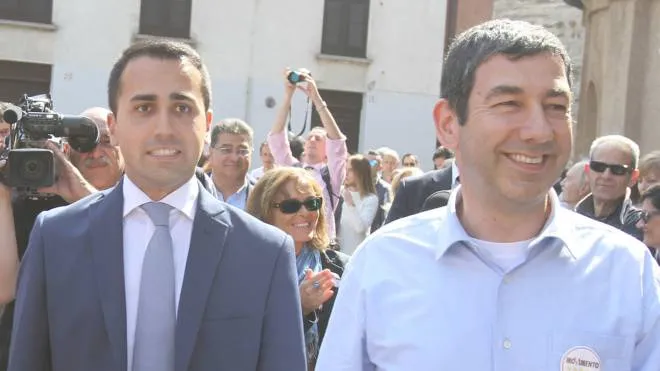 Francesco Sartini con Luigi Di Maio a Vimercate nel 2016 dopo la vittoria elettorale