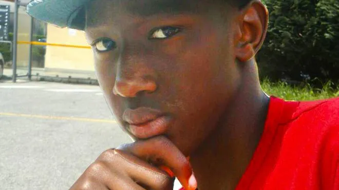 Mamadou Liam Thiam, Bara, 20 anni, è morto dopo essere precipitato in un dirupo