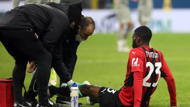 Milan�s Fikayo Tomori injured during the Italy Cup round of 16 between AC Milan and Genoa CFC at the Giuseppe Meazza stadium in Milan, Italy, 13 January 2022.
ANSA/MATTEO BAZZI