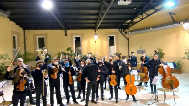 La prima prova dell’orchestra stabile della città diretta dal Maestro Nicolò Suppa