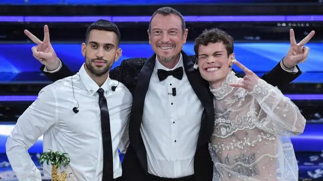 Italian singers Blanco & Mahmood pose with the prize together with Sanremo Festival host and artistic director, Amadeus (C), after winning the 72nd Sanremo Italian Song Festival, Sanremo, Italy, 05 February 2022. The music festival runs from 01 to 05 February 2022. ANSA/ETTORE FERRARI
