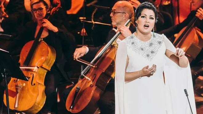 (FILES) In this file photo taken on February 21, 2020 Russian opera soprano singer Anna Netrebko performs during the 27th annual Victoires de la musique classique (Classical music award) ceremony at the l�Arsenal de Metz, in Metz. northeastern France. - Netrebko said on March 1, 2022, she is taking a step back from performing, as controversy rages over her pro-Kremlin stance despite her condemnation of the war in Ukraine. (Photo by Christoph DE BARRY / AFP)