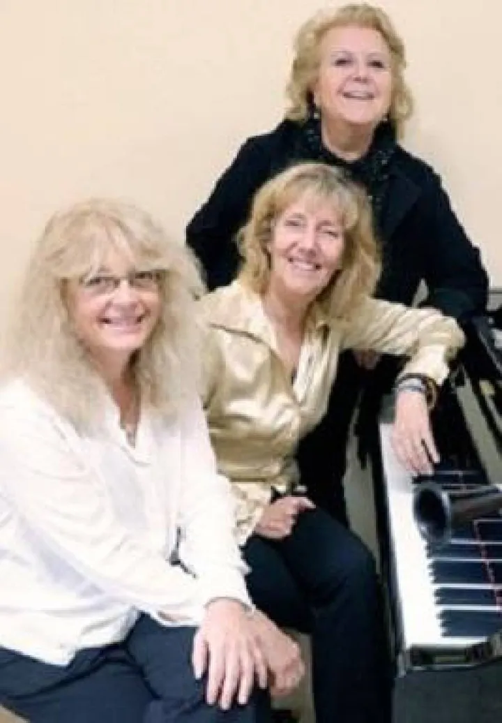Maria Pia Carola al pianoforte, Rosalba Montrucchio al flauto e Stefania Belotti al clarinetto