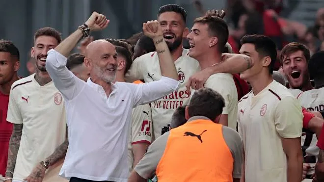 Milan's coach Stefano Pioli celebrates after the Italian Serie A soccer match US Sassuolo vs AC Milan  at Mapei Stadium in Reggio Emilia, Italy, 22 May 2022. ANSA / ELISABETTA BARACCHI